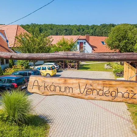 Arkanum Vendeghaz Pensiune