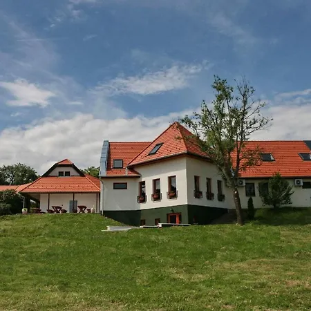Arkánum Vendégház Ispánk